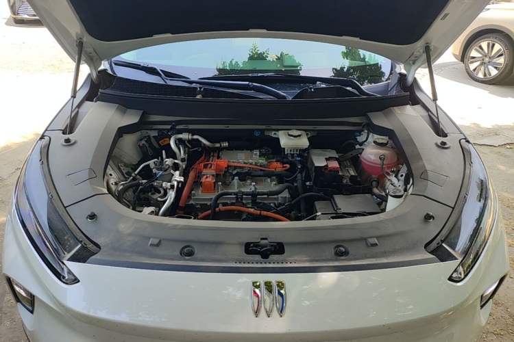 Used Buick E5 2025 Model 620KM Prestige Edition Engine Bay