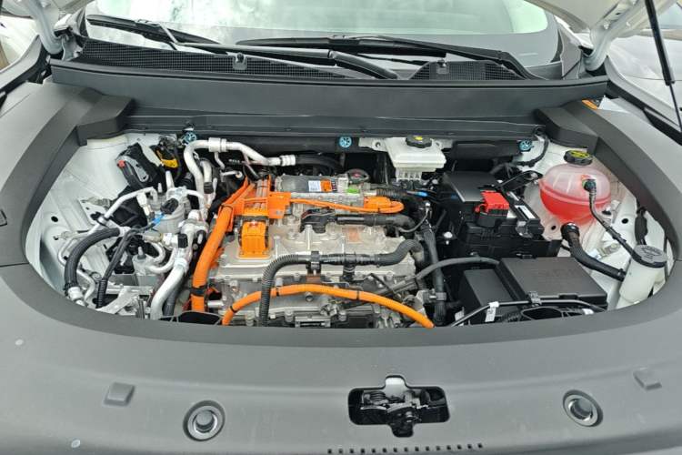 Used Buick E5 2025 Model 620KM Prestige Edition Engine Bay