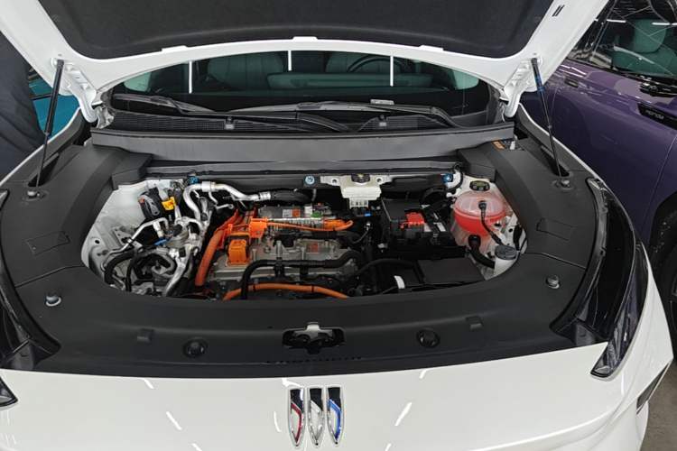 Used Buick E5 2025 Model 620KM Prestige Edition Engine Bay