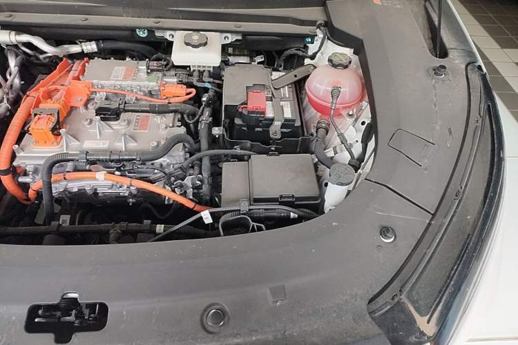 Used Buick E5 2025 Model 620KM Prestige Edition Engine Bay Left