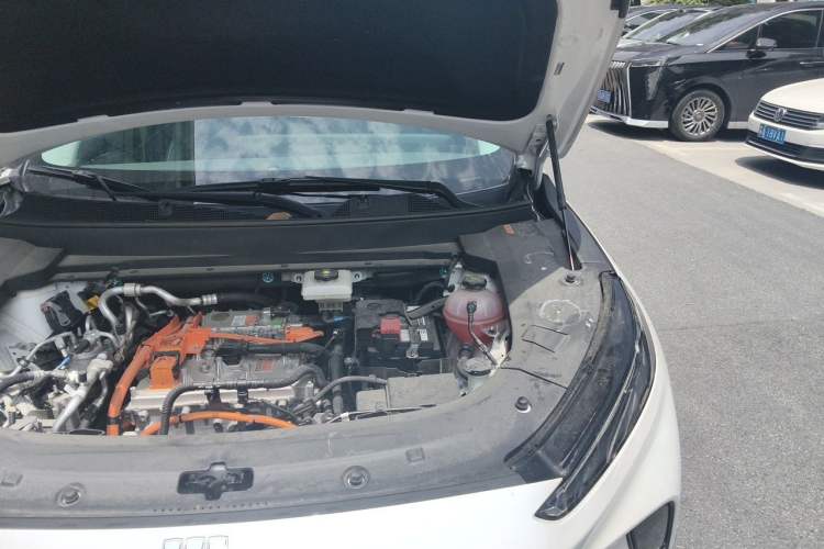 Used Buick E5 2025 Model 620KM Prestige Edition Engine Bay Left
