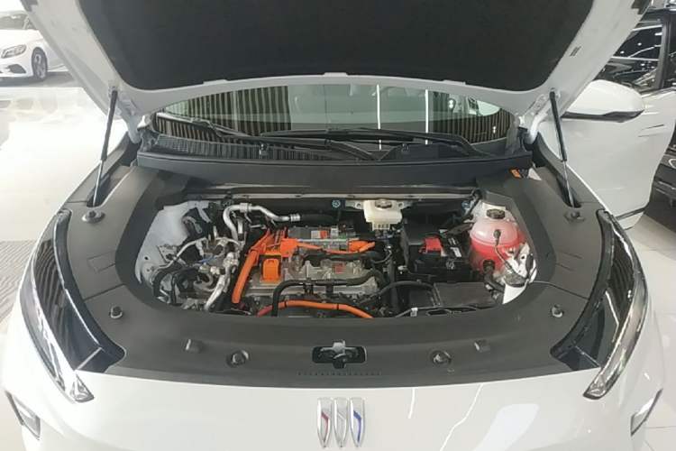 Used Buick E5 2025 Model 620KM Prestige Edition Engine Bay
