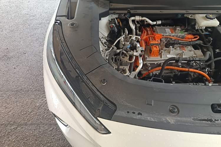 Used Buick E5 2025 Model 620KM Prestige Edition Engine Bay Right