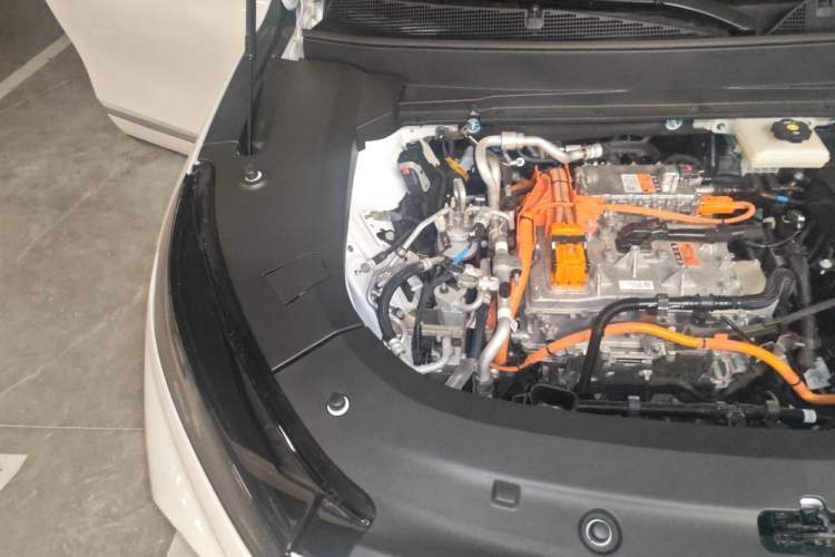 Used Buick E5 2025 Model 545KM Smart Enjoyment Edition Engine Bay Right