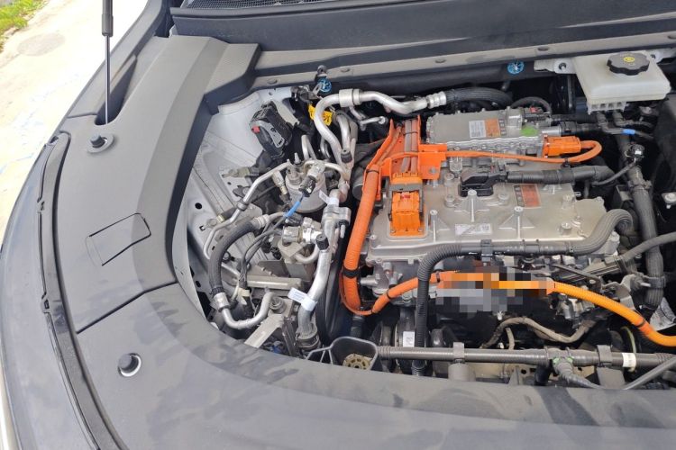 Used Buick E5 2025 Model 620KM Prestige Edition Engine Bay Right