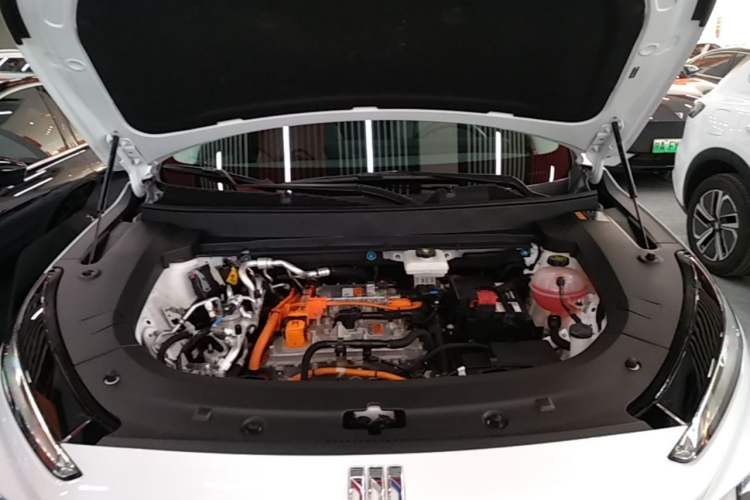 Used Buick E5 2025 Model 620KM Prestige Edition Engine Bay