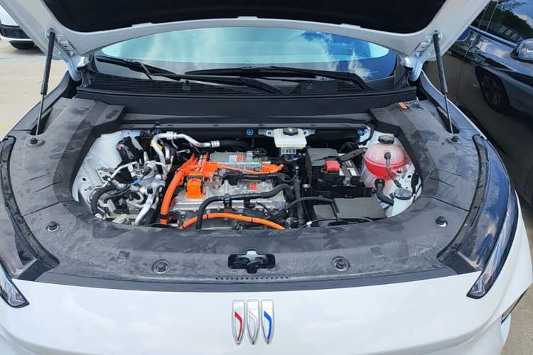 Used Buick E5 2025 Model 620KM Prestige Edition Engine Bay
