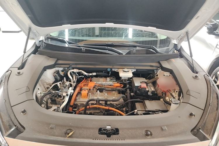 Used Buick E5 2025 Model 620KM Prestige Edition Engine Bay