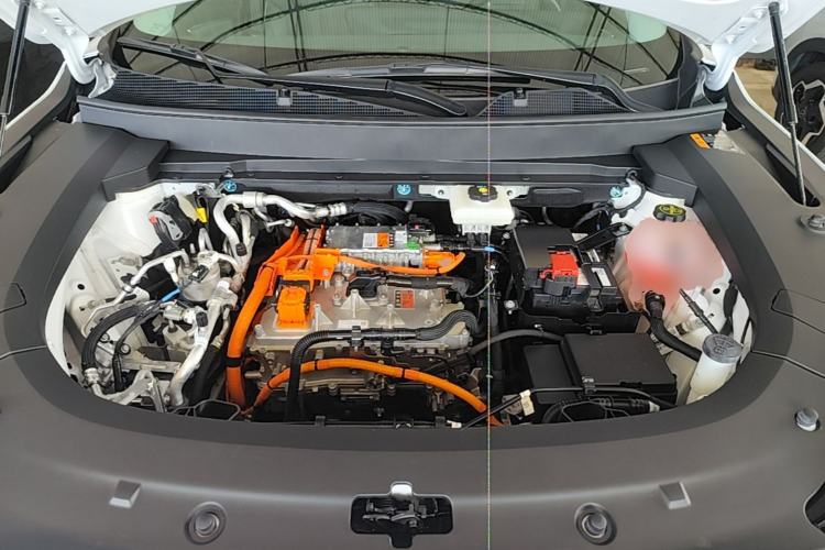 Used Buick E5 2025 Model 620KM Prestige Edition Engine Bay