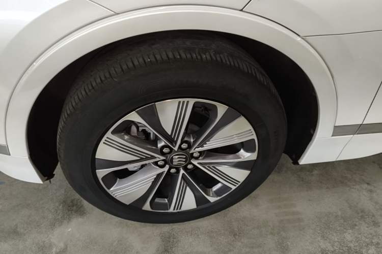 Used Buick E5 2025 Model 620KM Prestige Edition Exterior 4