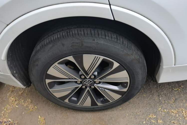 Used Buick E5 2025 Model 620KM Prestige Edition Exterior 5