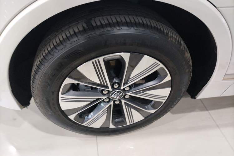 Used Buick E5 2025 Model 620KM Prestige Edition Exterior 7