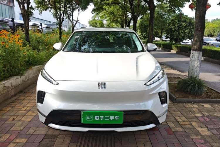 Used Buick E5 2025 Model 620KM Prestige Edition Front