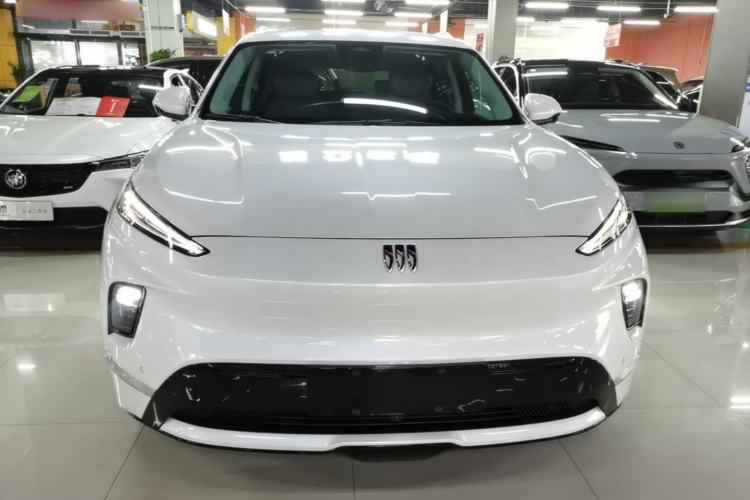 Used Buick E5 2025 Model 620KM Prestige Edition Front
