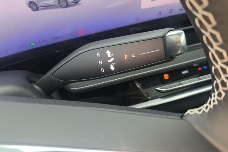 Used Buick E5 2025 Model 620KM Prestige Edition Gear Lever