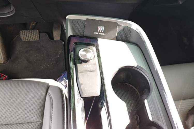 Used Buick E5 2025 Model 620KM Prestige Edition Gear Lever