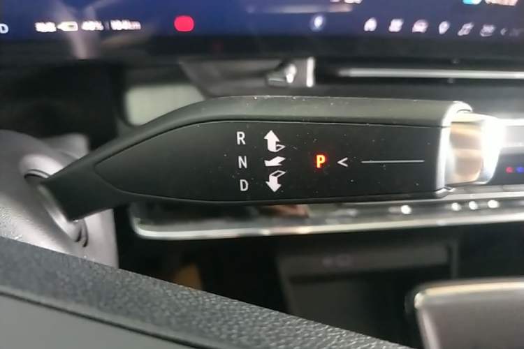 Used Buick E5 2025 Model 620KM Prestige Edition Gear Lever