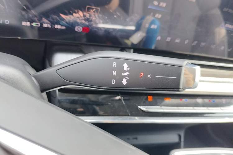 Used Buick E5 2025 Model 620KM Prestige Edition Gear Lever