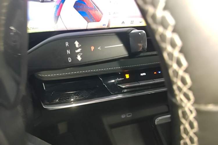 Used Buick E5 2025 Model 620KM Prestige Edition Gear Lever