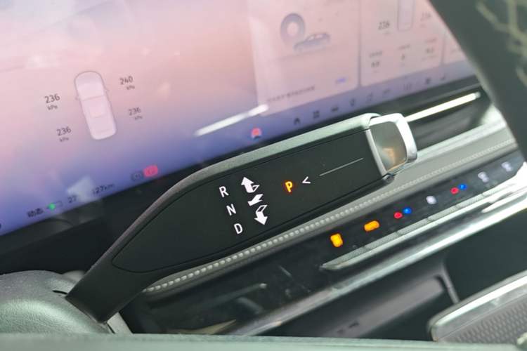 Used Buick E5 2025 Model 620KM Prestige Edition Gear Lever