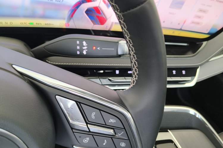 Used Buick E5 2025 Model 620KM Prestige Edition Gear Lever