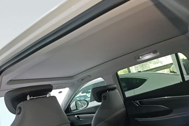 Used Buick E5 2025 Model 620KM Prestige Edition Headliner