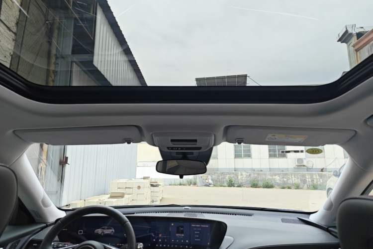 Used Buick E5 2025 Model 620KM Prestige Edition Headliner