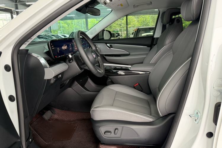 Used Buick E5 2025 Model 620KM Prestige Edition Interior 2