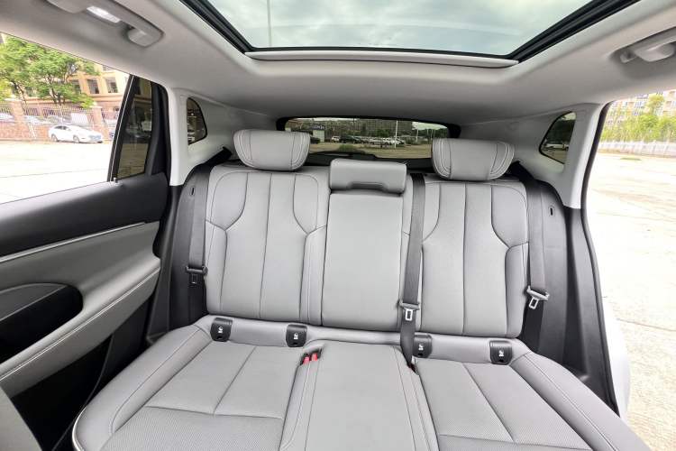 Used Buick E5 2025 Model 620KM Prestige Edition Interior 4