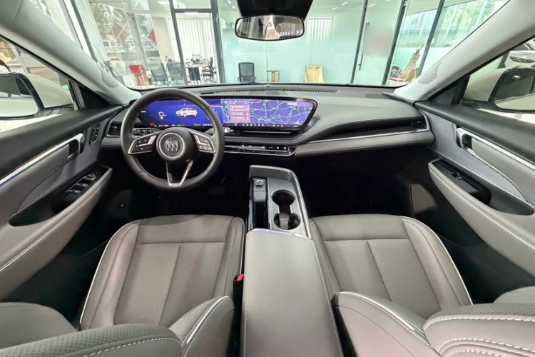 Used Buick E5 2025 Model 620KM Prestige Edition Interior 4