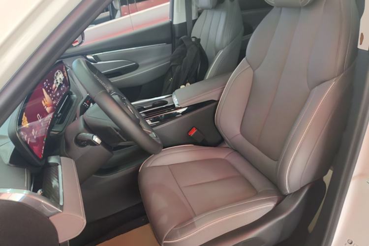 Used Buick E5 2025 Model 620KM Prestige Edition Left Front Seat