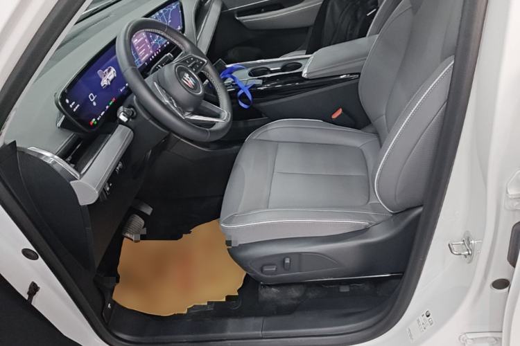 Used Buick E5 2025 Model 620KM Prestige Edition Left Front Seat