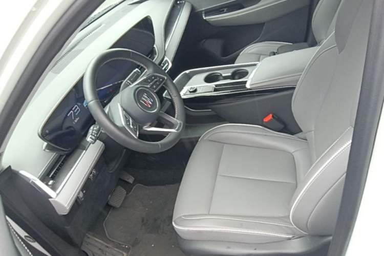 Used Buick E5 2025 Model 620KM Prestige Edition Left Front Seat