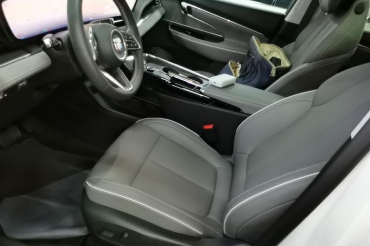 Used Buick E5 2025 Model 620KM Prestige Edition Left Front Seat