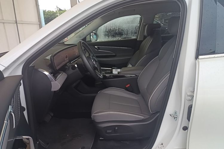 Used Buick E5 2025 Model 620KM Prestige Edition Left Front Seat