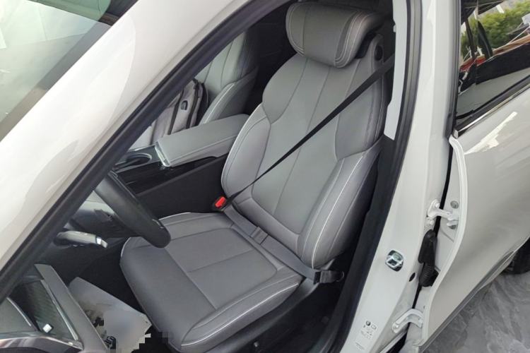Used Buick E5 2025 Model 620KM Prestige Edition Left Front Seat