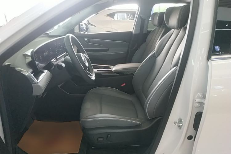 Used Buick E5 2025 Model 620KM Prestige Edition Left Front Seat