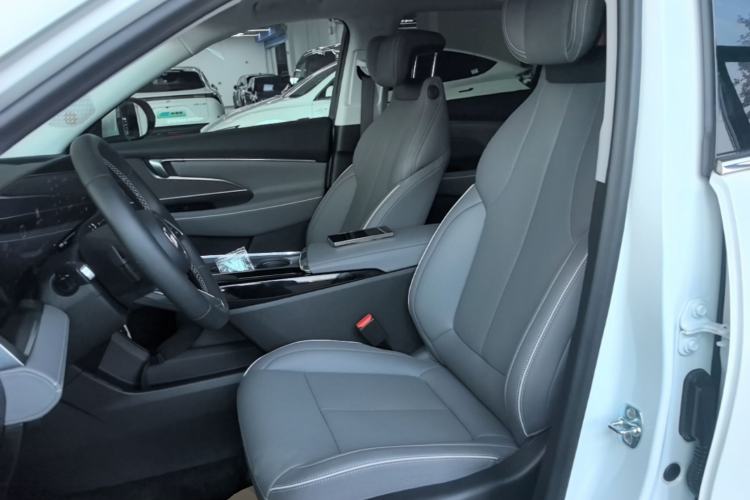 Used Buick E5 2025 Model 620KM Prestige Edition Left Front Seat