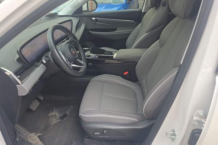 Used Buick E5 2025 Model 620KM Prestige Edition Left Front Seat