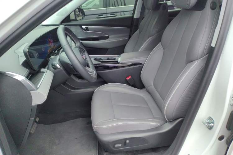 Used Buick E5 2025 Model 620KM Prestige Edition Left Front Seat