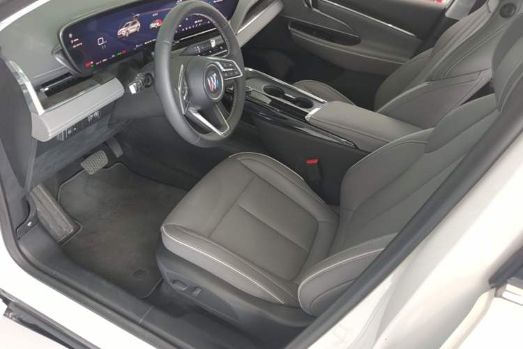 Used Buick E5 2025 Model 620KM Prestige Edition Left Front Seat