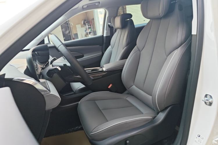 Used Buick E5 2025 Model 620KM Prestige Edition Left Front Seat