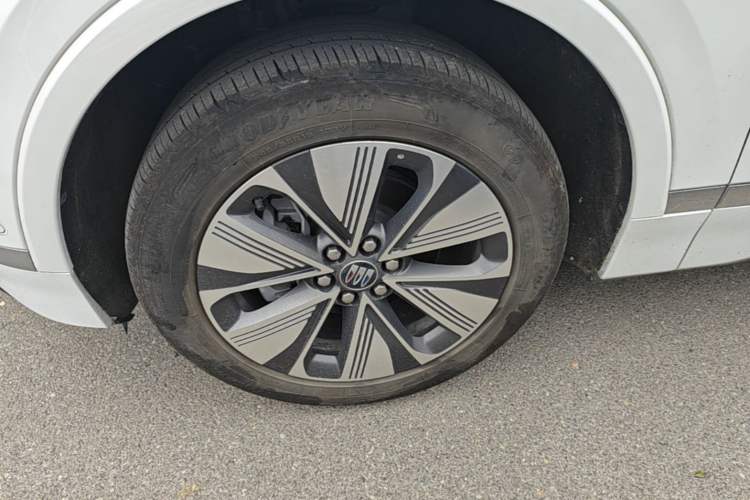 Used Buick E5 2025 Model 620KM Prestige Edition Left Front Wheel Hub