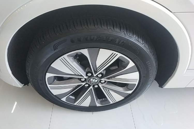 Used Buick E5 2025 Model 620KM Prestige Edition Left Front Wheel Hub