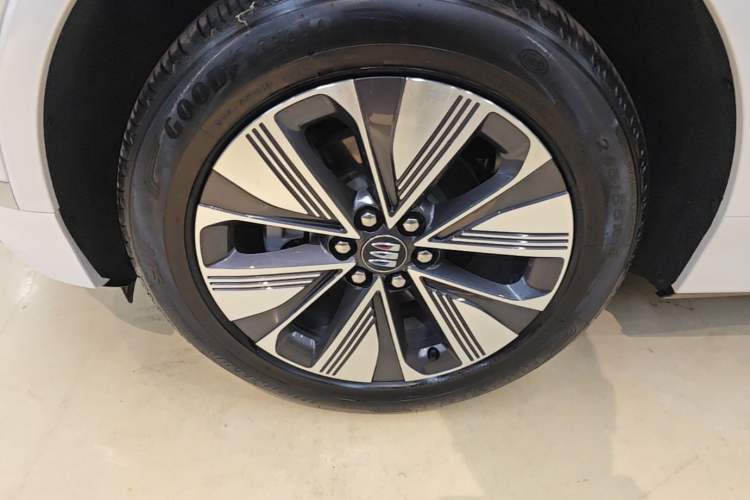 Used Buick E5 2025 Model 620KM Prestige Edition Left Front Wheel Hub