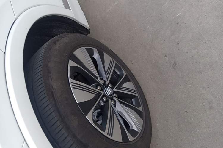 Used Buick E5 2025 Model 545KM Smart Enjoyment Edition Left Front Wheel Hub