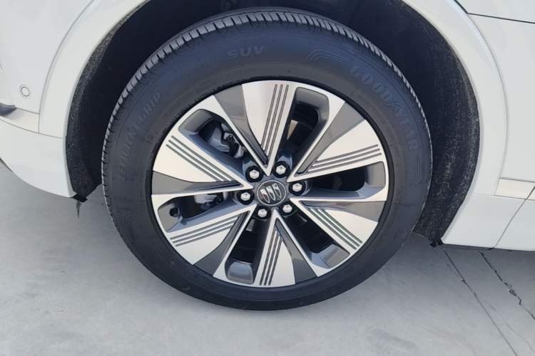 Used Buick E5 2025 Model 620KM Prestige Edition Left Front Wheel Hub