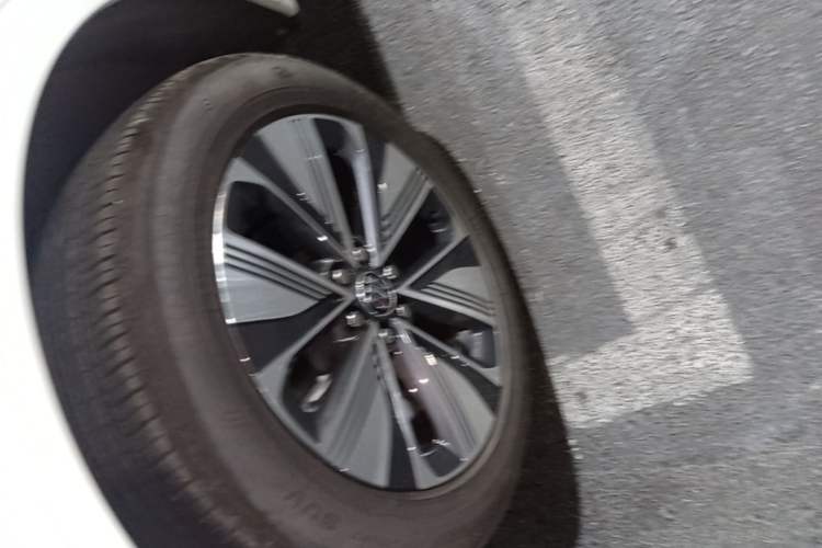 Used Buick E5 2025 Model 545KM Smart Enjoyment Edition Left Front Wheel Hub