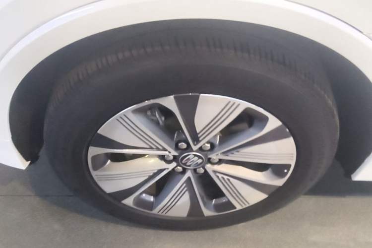 Used Buick E5 2025 Model 620KM Prestige Edition Left Front Wheel Hub