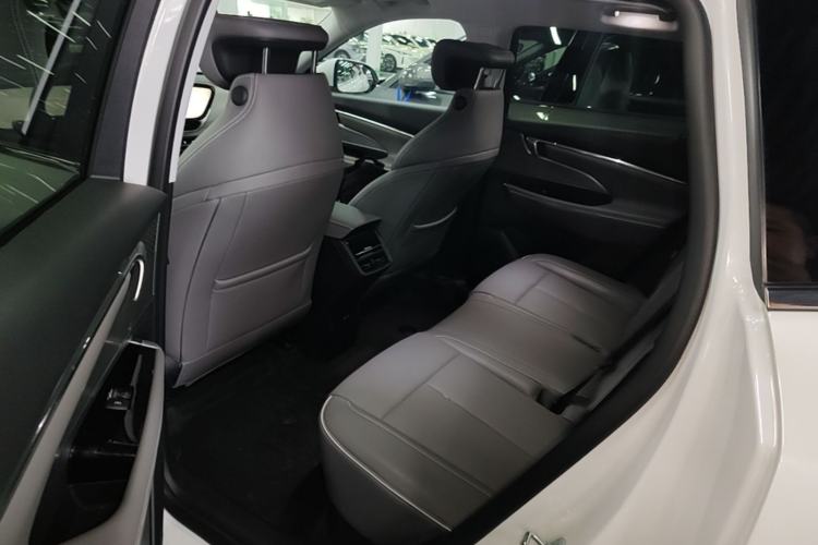 Used Buick E5 2025 Model 620KM Prestige Edition Left Rear Seat